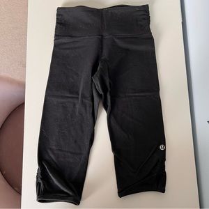Lululemon cropped leggings